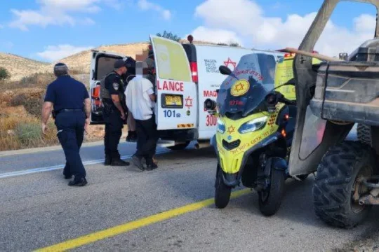 إصابة مستوطن في عملية إطلاق نار.. وقوات الاحتلال تحاصر قرية المغير