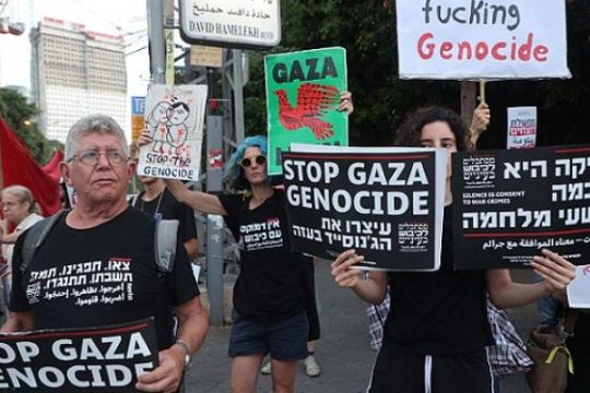 تصاعد احتجاجات عائلات الرهائن الإسرائيليين للمطالبة بصفقة تبادل