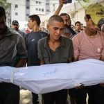 وفاة طفل جوعا بغزة وإصابة 900 ألف آخرين بسوء التغذية