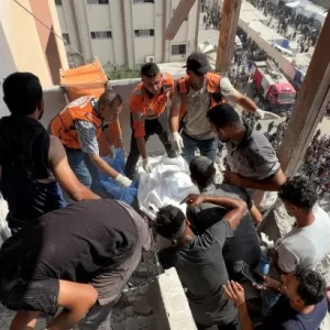 الصحة بغزة: 600 ألف طفل بلا تطعيمات و1600 طبيب شهيد في كارثة إنسانية بغزة