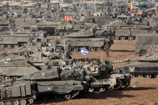 توتر متصاعد: قيادة جيش الاحتلال تعارض احتلال غزة وتطالب بوضوح استراتيجي