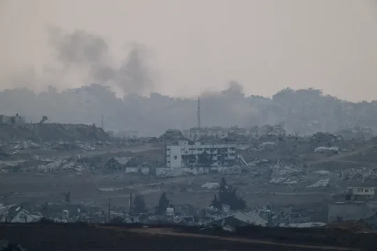 استشهاد 6 فلسطينيين من عائلة واحدة وقادة جيش الاحتلال يبحثون اليوم تسريع العمليات