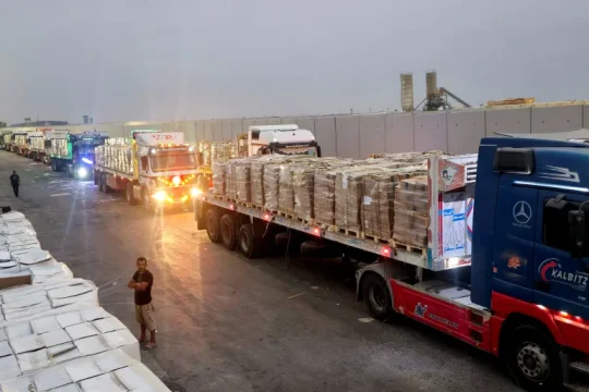 الأونروا تدعو لإغراق غزة بالمساعدات لوقف المجاعة