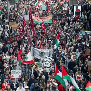مظاهرات حاشدة في أستراليا دعما لغزة ورفضا للإبادة والتجويع
