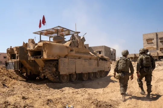 إسرائيل تقر خطة بمليارات الدولارات لتسريع إنتاج الدبابات