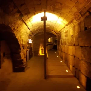 أنفاق حول الأقصى.. اعتداءات إسرائيلية مستمرة لتغيير هوية القدس