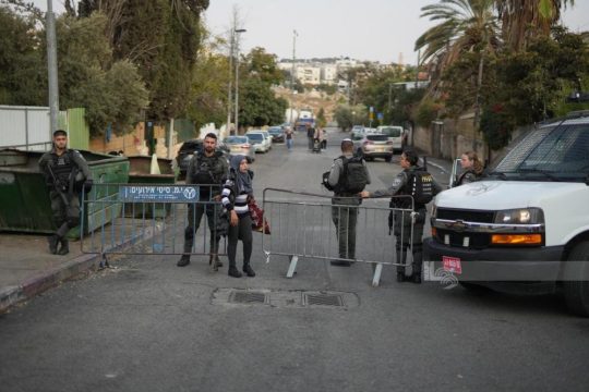 الاحتلال يعتقل عددًا من المواطنين من بدو بالقدس المحتلة