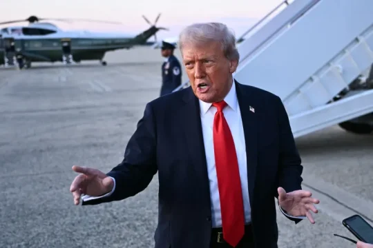 ترامب يتحدث عن اتفاق قريب جدا بشأن غزة ويوجه "تحذيرا أخيرا" لحماس