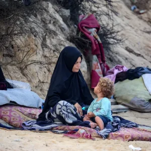 شهداء وتحليق مكثف لمسيرات الاحتلال بسماء غزة ونسف مبان غربها