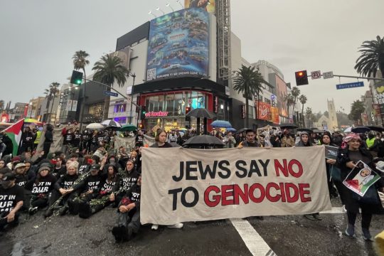 من الدعم المطلق إلى الصمت الحذر.. كيف تفككت علاقة هوليوود بإسرائيل؟