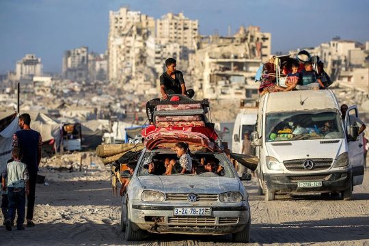 الجيش الإسرائيلي يأمر سكان مدينة غزة بإخلاء عاجل نحو الجنوب