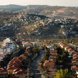 يديعوت أحرونوت: الحكومة الإسرائيلية شرعت في تنفيذ مشاريع استيطانية غير مسبوقة بالضفة