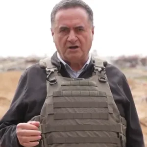 كاتس يأمر بترسيم "الخط الأصفر" في غزة ويحذر من اختراقه