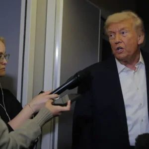 ترامب: نتحدث عن إعمار غزة لا عن حل الدولتين