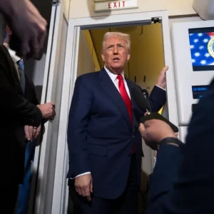 ترامب يؤكد المضي في تنفيذ اتفاق غزة رغم خروقات إسرائيل