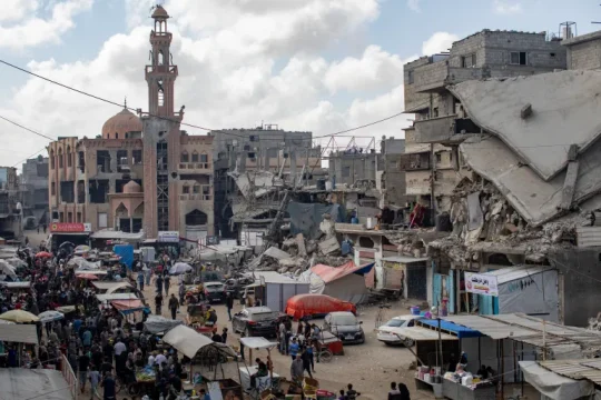 شهيدان ونسف منازل في انتهاكات متواصلة للاحتلال وقف إطلاق النار بغزة