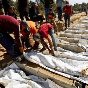 إسرائيل تنشر "أسماء وهمية" على أنها لشهداء في غزة