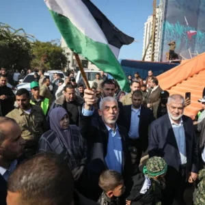 ميري ريغف: اقترحت في الكابنيت إحراق جثمان يحيى السنوار