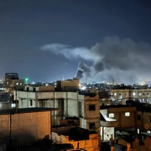 13 قتيلا في غارة إسرائيلية على مخيم عين الحلوة جنوبي لبنان