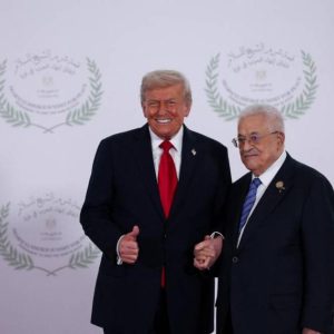 ترامب وابو مازن