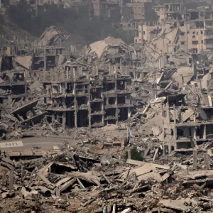 شهيد بمخيم البريج والاحتلال يواصل نسف مناطق بغزة