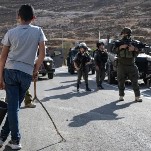 المستوطنون يصعّدون بالضفة والاحتلال يقر بخروج الهجمات عن السيطرة