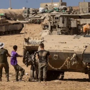 مباحثات لإنهاء أزمة مقاتلي حماس المحاصرين في أنفاق رفح