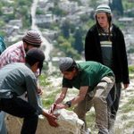 مستوطنو "شبيبة التلال" يعتزمون إدخال مندوبين لهم بحكومة الاحتلال