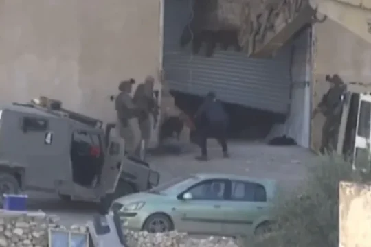 جيش الاحتلال يعدم شابين من جنين بعد استسلامهما