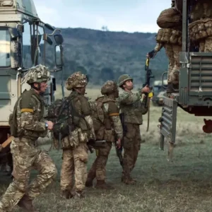 الحكومة البريطانية تقرّ بتدريب جنود بريطانيين في إسرائيل خلال حرب الإبادة في غزة