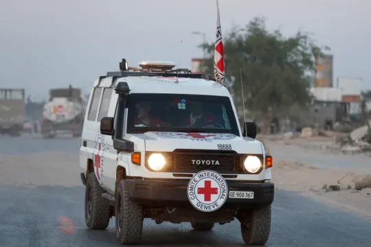 قصف إسرائيلي على خان يونس ونسف مبانٍ في البريج وغزة