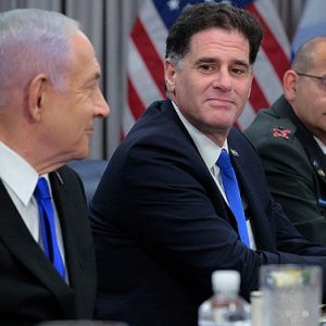 استقالة وزير الشؤون الاستراتيجية الإسرائيلي رون ديرمر