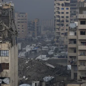 الاحتلال الإسرائيلي يواصل خروقاته بغارات وقصف على غزة