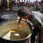 عامٌ من الجوع.. خط زمني لمعاناة غزة بين الحصار وتضاؤل المساعدات في 2025