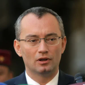 ترامب يختار نيكولاي ملادينوف لإدارة مجلس السلام في غزة