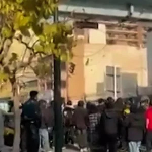 طهران تتهم إسرائيل بضرب استقرارها وتؤكد مواجهتها "الحرب والمؤامرة"