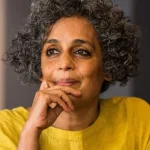 الكاتبة الهندية البارزة أرونداتي روي تنسحب من مهرجان ألماني بسبب رفضه مناقشة إبادة غزة